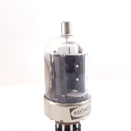 1 X JAN 6146W RAYTHEON TUBE. NOS/NIB.RCB385