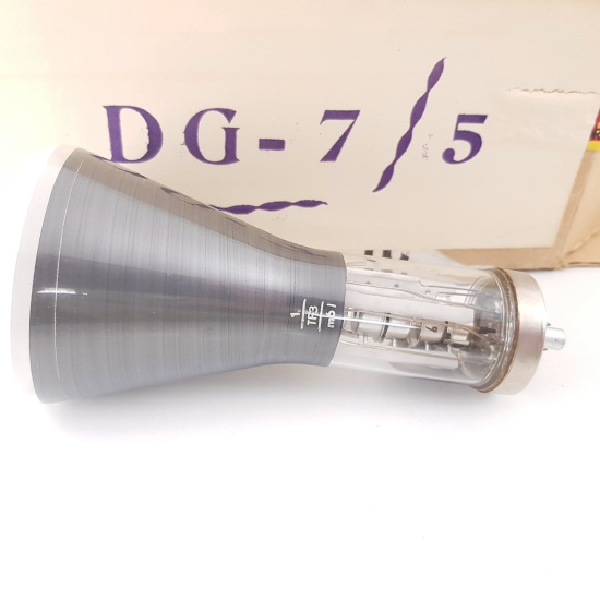1 X DG7-5 MINIWATT OSCILLOSCOPE TUBE....