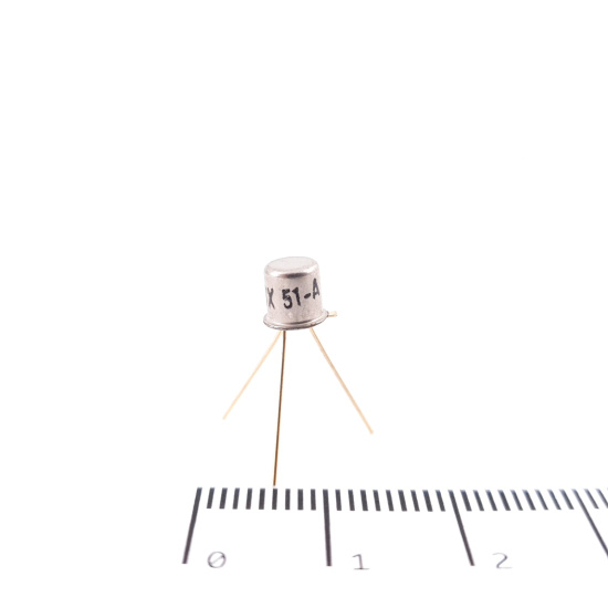1 X BSX51A TO-18 GOLD TRANSISTOR....