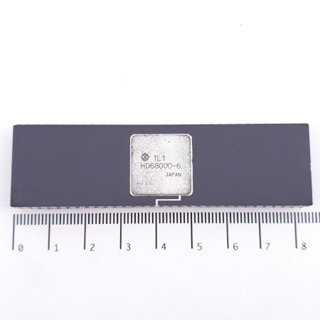 1 X HD68000-6 HITACHI MICROPROCESSOR. NOS. C109U2F140126