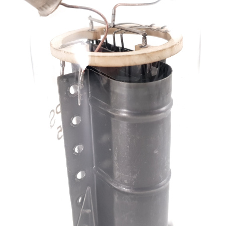 1 X TC1/75 PHILIPS TUBE. BLACK PLATES. NOS.