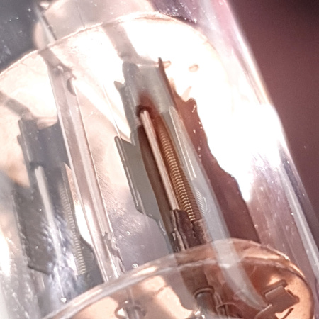 1 X 6N6P / 6Н6П TUBE. 1980s RUSSIAN PROD. GOLD GRID. NOS/NIB. CB391