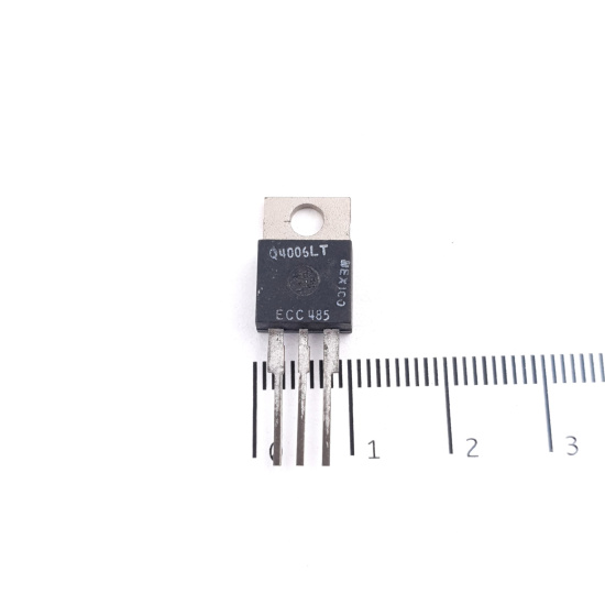 1 X Q4006LT THYRISTOR. NOS....