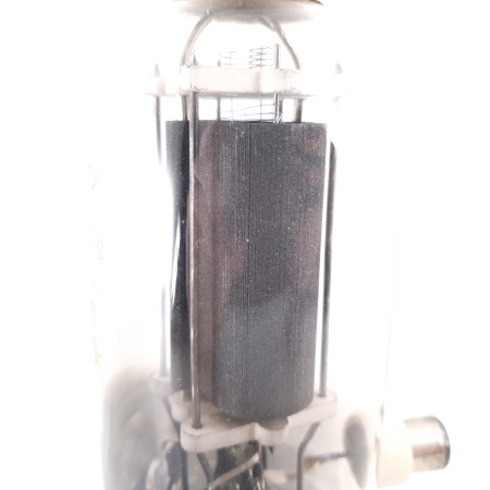 1 X 810 TAYLOR TUBE. 1950s PRODUCTION. BLACK PLATES. NOS/NIB.