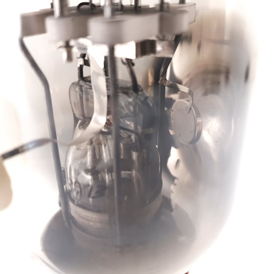 1 X 810 TAYLOR TUBE. 1950s...