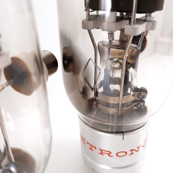 4 X 810 CETRON TUBE. 1960s...