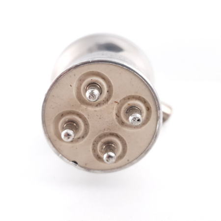 1 X JAN 810 KEN-RAD TUBE. 1950s PRODUCTION. BLACK PLATES. NOS/NIB.