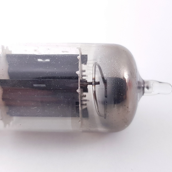 1 X 12AU7 TUBE. 1950s PROD. PLATE...