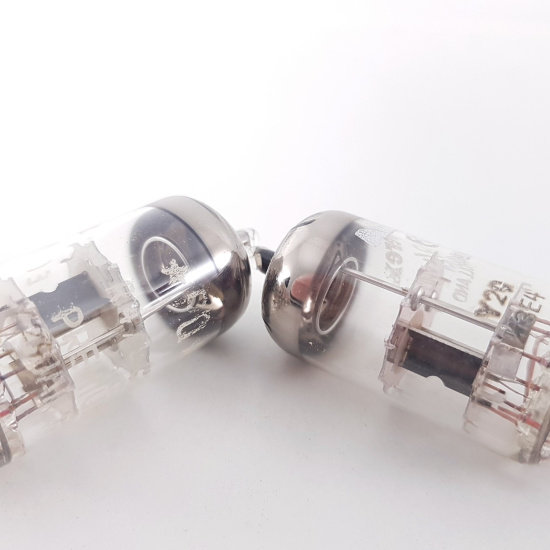 2 X 6R4 / EC81 AMPEREX TUBE. 1960s...