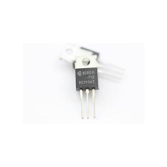 MC7906C SAMSUNG TRANSISTOR NOS( New Old Stock ) 1PC. C526AU8F110914