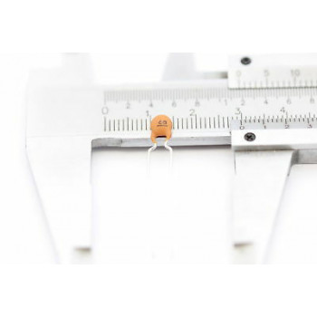 CERAMIC CAPACITOR 68pF NOS ( New Old Stock ) 10PC C563AU67F090415
