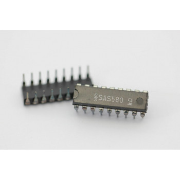 SAS580 SIEMENS INTEGRATED CIRCUIT NOS( New Old Stock ) 1PC. C62U11F050716