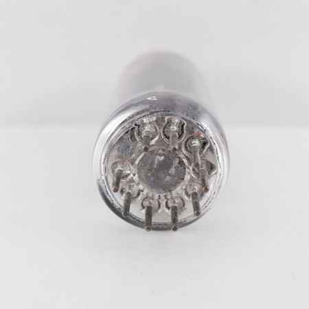 1 X 6CH6 BRIMAR TUBE. SQUARE GETTER. 106%. 13. CH45