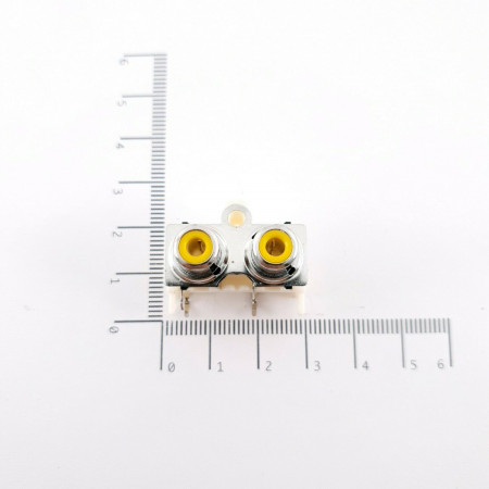 1 x RCA VIDEO CONNECTOR. CA389U400F230621