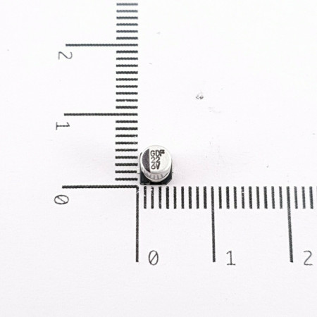 3 x GDF226V CHIP ALUMINUM ELECTROLYTIC CAPACITOR. CA389U1800F230621