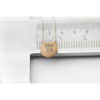 CERAMIC CAPACITOR THOMSON 68pF 100V 0.25% NOS 3PC. CA76U315F041016