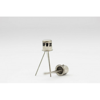 BFW32 TRANSISTOR NOS( New Old Stock ) 1PC. C452U95F190614