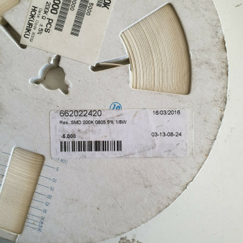 10 x 200K 1/8W 5% SMD HOKURIKU RESISTOR. CA389U5000F240621