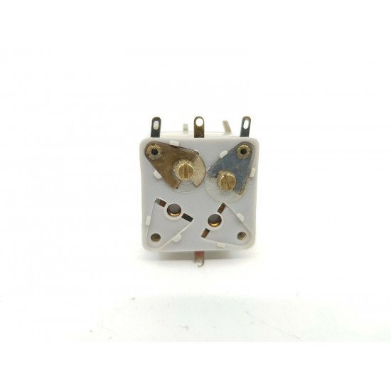 AIR VARIABLE CAPACITOR 2 x 210pF NOS (NEW OLD STOCK) 1PC. CA85U1CF240420