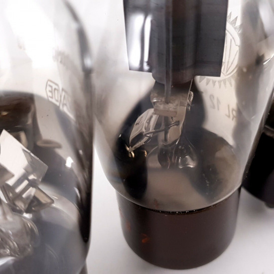 4 X RL12T15 TEKADE / VALVO TUBE. 1940s PROD. NIB IN RSD BOX. NOS. AJ  ENA