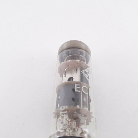 1 X ECL805 TELEFUNKEN TUBE. 17. CH45