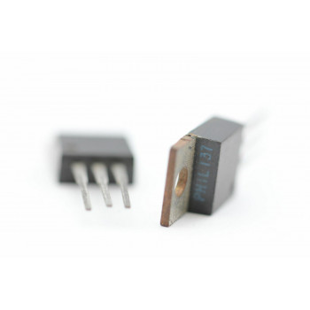 PHIL137 TRANSISTOR NOS(New Old Stock )1PC. C560CU7F200315